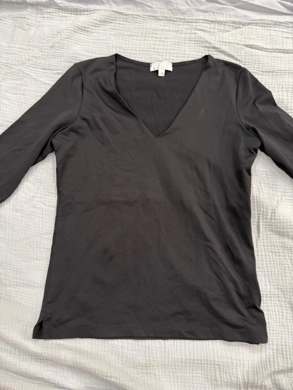 Black V-Neck Long Sleeve Tee